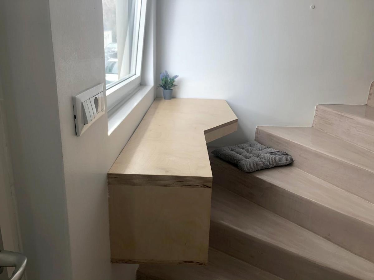 Sunny Micro-Loft Apartment With Outdoor Lounge Bendevis Exterior photo