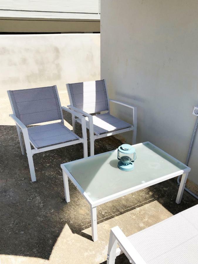 Sunny Micro-Loft Apartment With Outdoor Lounge Bendevis Exterior photo